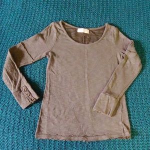 Long sleeve crew neck top